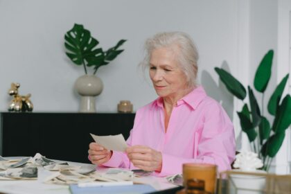 Research illustration showing sex differences in Alzheimer's disease risk and prevention strategies for women