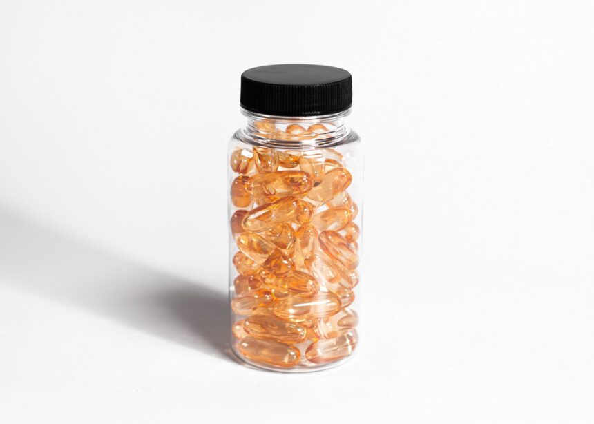 Bar chart comparing fish oil bioavailability rates across ethyl ester and triglyceride forms with low and high-fat meals