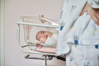 Abstract image representing childbirth autonomy, decision-making, and maternal health
