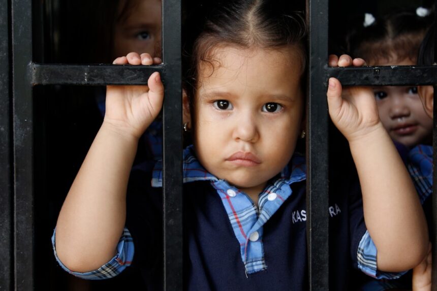 Clinical manifestations of family separation in children showing sleep disturbances and behavioral regression