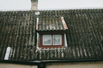Official UK government warning notice on asbestos in consumer products