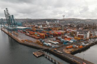 UK pharmaceutical regulatory documentation showing parallel import licence statistics