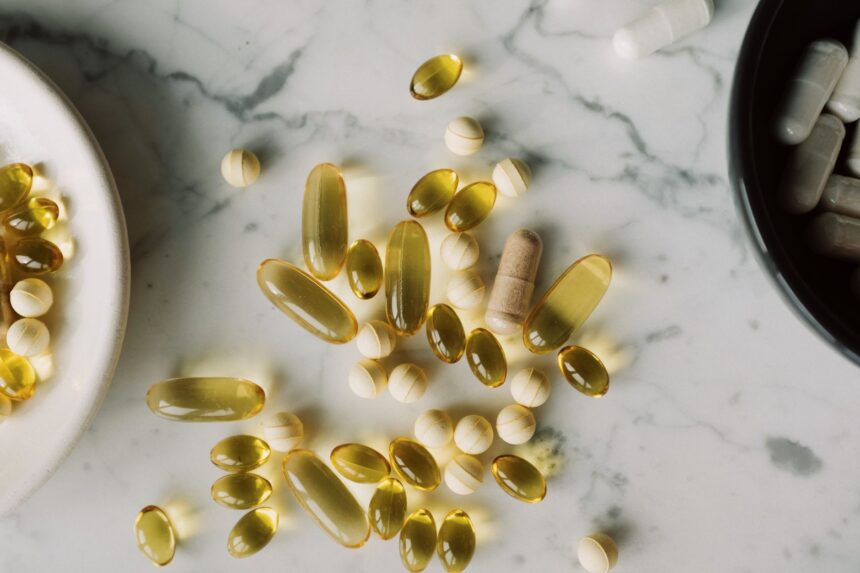 Comparative bioavailability chart showing ubiquinol, ubiquinone, and crystal-dispersed formulations