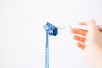 Evidence-based timeline: 2009 hormone study vs 2025 hair loss RCT showing no effect