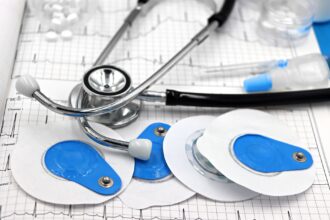 Medical device safety alert—GE HealthCare Giraffe and Panda infant resuscitation systems oxygen blender correction notice