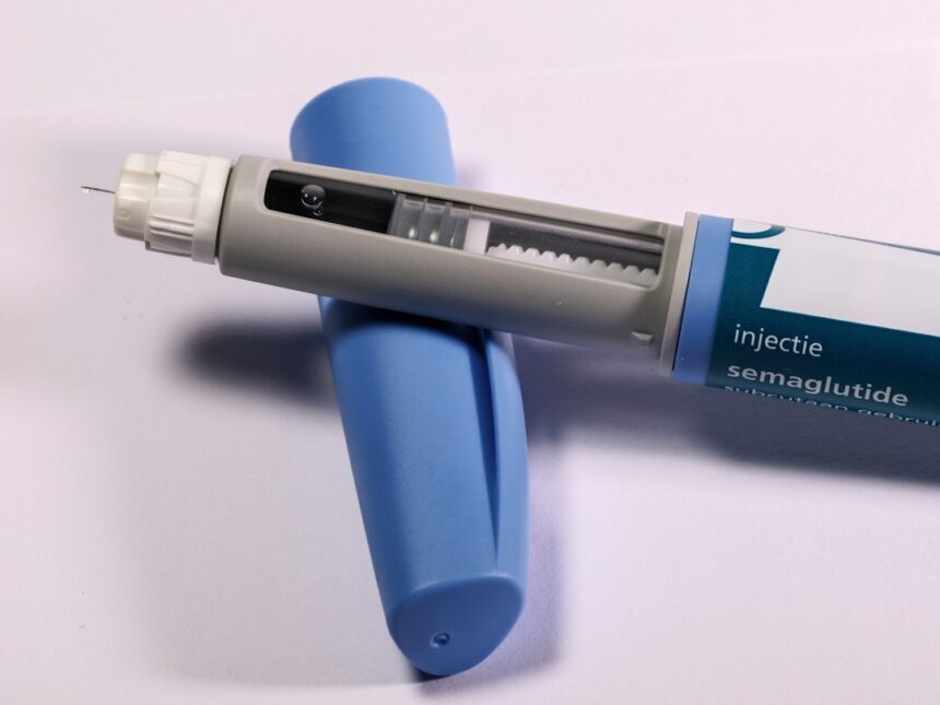 Medical illustration showing proper semaglutide injection technique and weekly dosing schedule to prevent accidental overdose
