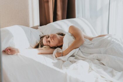 Sleep loss cardiometabolic weight gain metabolic health