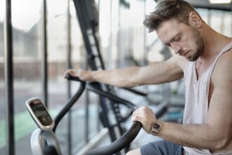 VO₂max fitness levels and all-cause mortality risk reduction across fitness categories