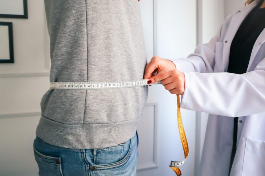 Chart comparing predictive accuracy of waist circumference, walking speed, grip strength, and BMI for disability in older adults